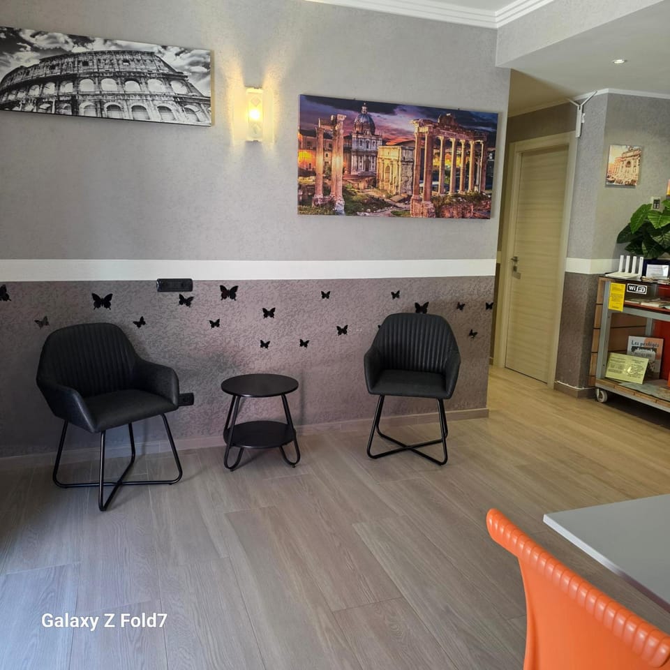 Albis Rooms Guest House Hotel in Fiumicino
