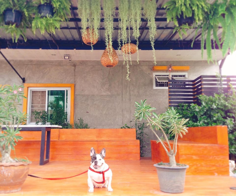 Nithra Ratree Hotel Motel in Laos