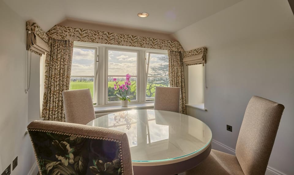 Wivenhoe House Hotel Hotel in Colchester