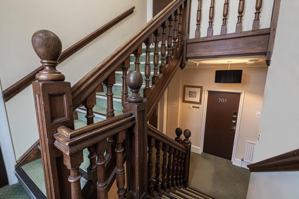 Barrington Lodge Lodge in Crawley