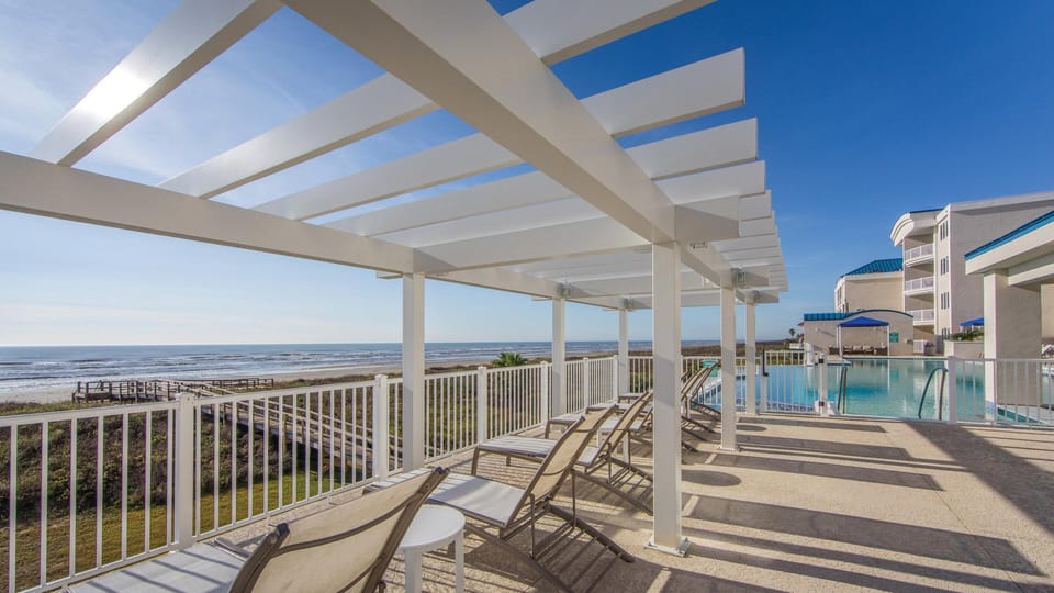 Holiday Inn Club Vacations Galveston Seaside Resort Hotel in Hitchcock