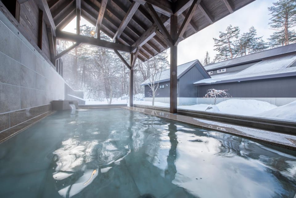Open air bath
