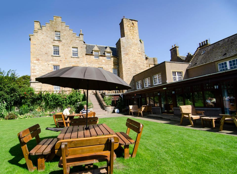 Dornoch Castle Hotel Hotel in Scotland
