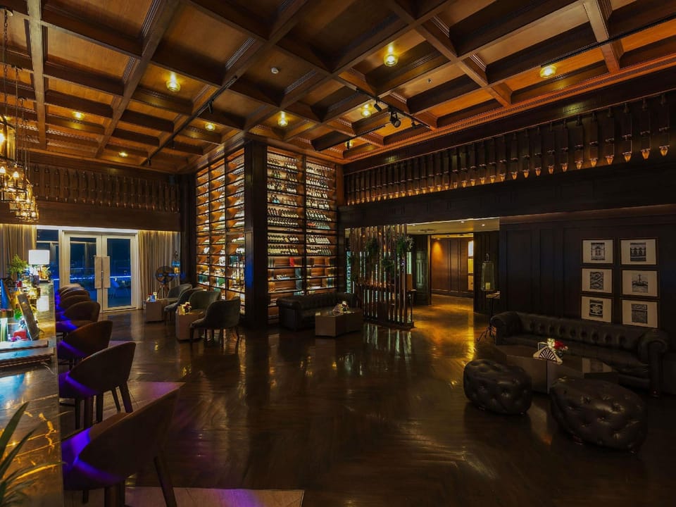 Novotel Phuket City Phokeethra Hotel in Wichit