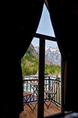 Bujtina Miqesia Hotel in Montenegro