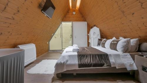 Bujtina Miqesia Hotel in Montenegro