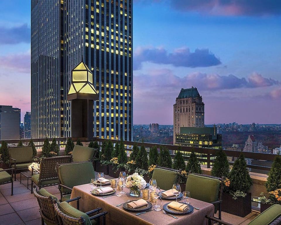 Four Seasons Hotel New York Hotel in Upper East Side