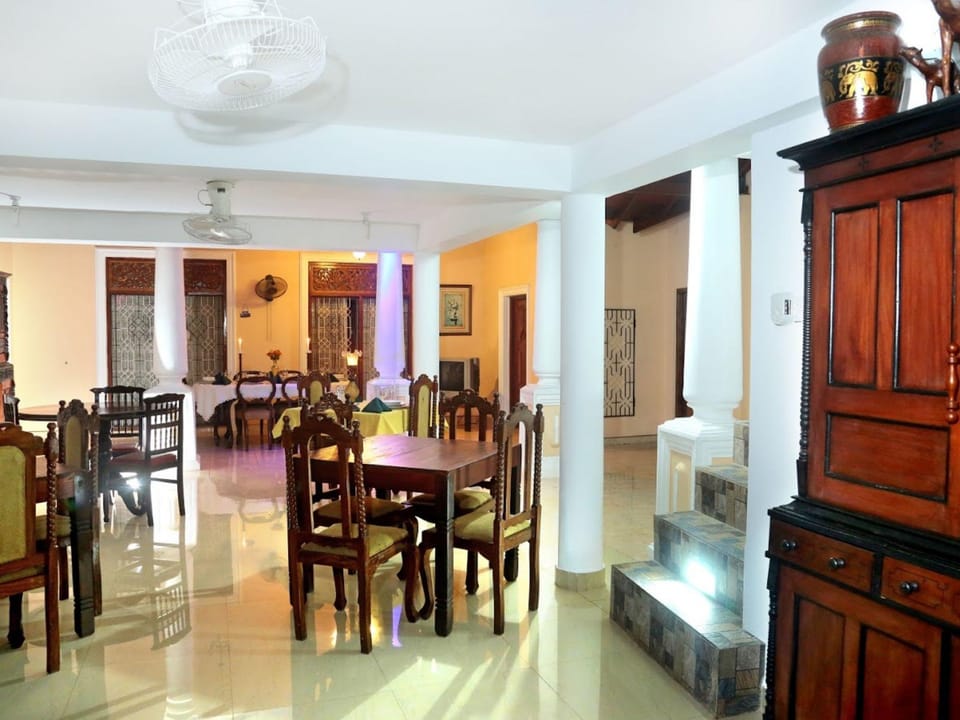 Villa Ceylon Hotel in Negombo