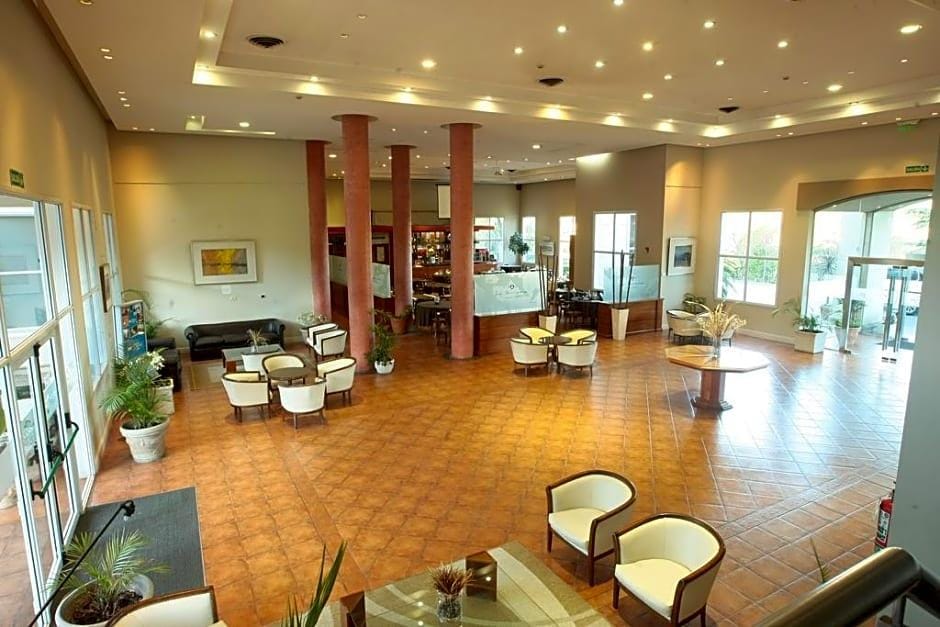 Howard Johnson Rio Ceballos Hotel y Casino Hotel in Cordoba Province