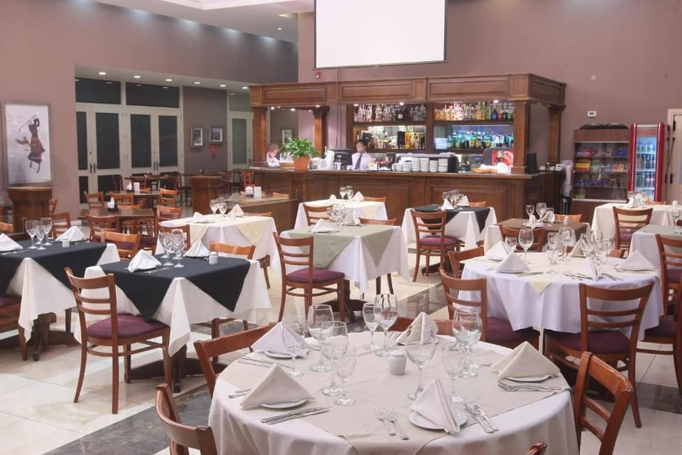 Howard Johnson Sierras Hotel y Casino Alta Gracia Hotel in Alta Gracia