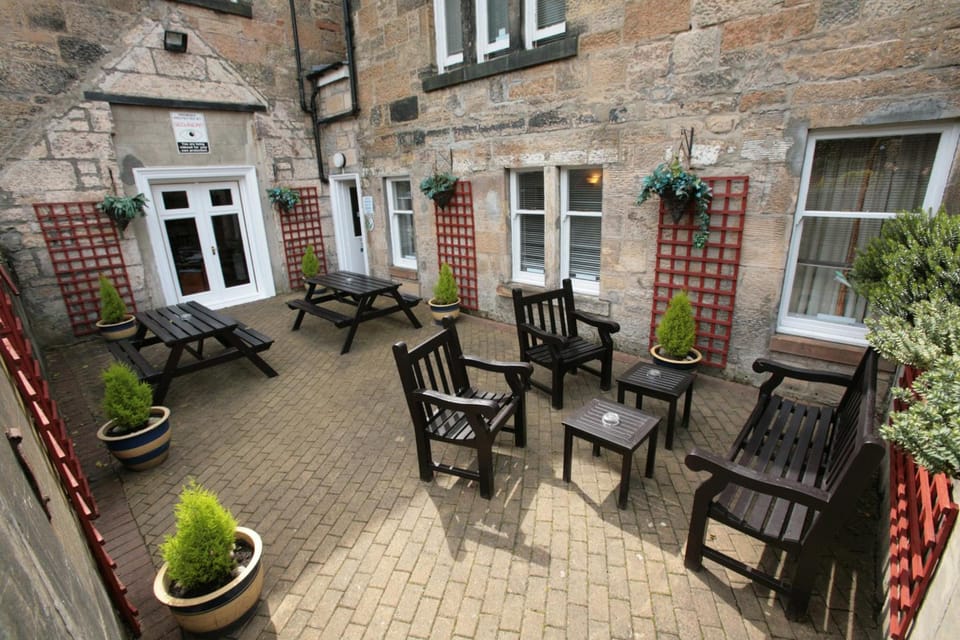 Embassy Apartments Hotel in Glasgow