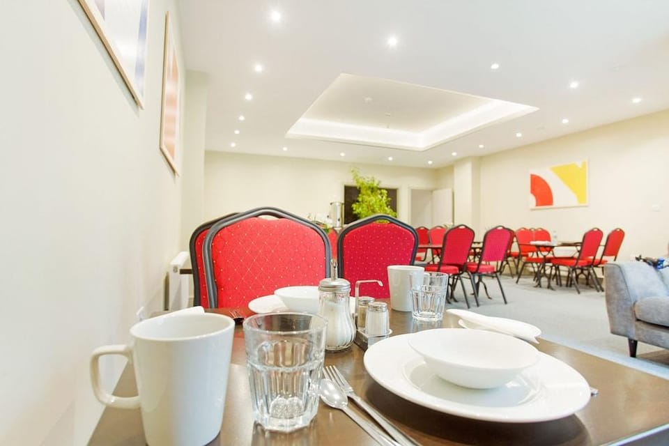 Civic Guest House Hotel in Isleworth