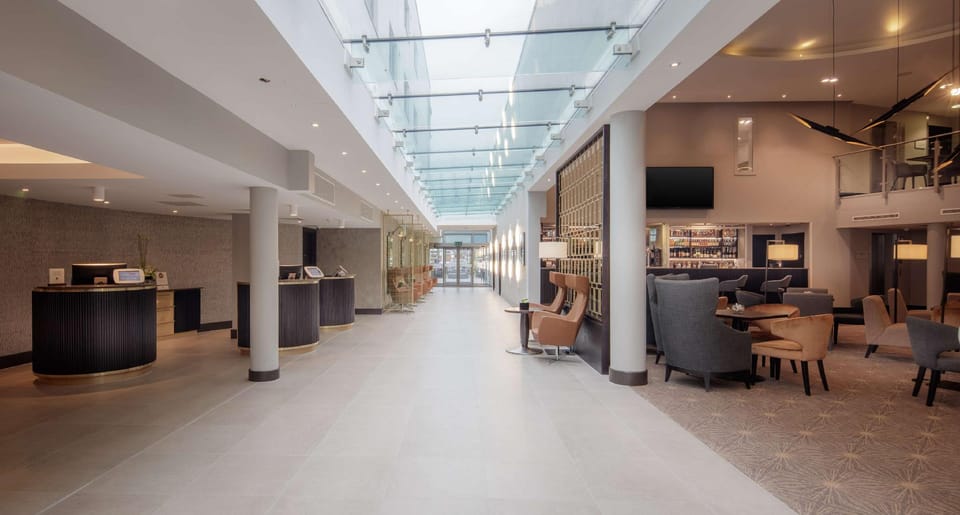 DoubleTree by Hilton London Heathrow Airport Hotel in Hounslow