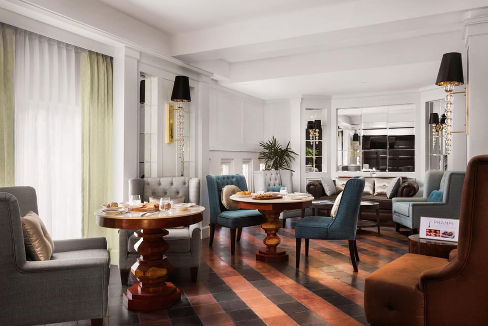 Bar/lounge