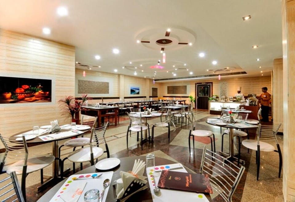 OYO 5539 Merit Hotel                                                                         Hotel in Agra