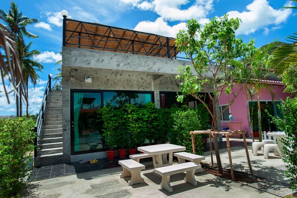 Irak resort Resort in Prachuap Khiri Khan, Thailand