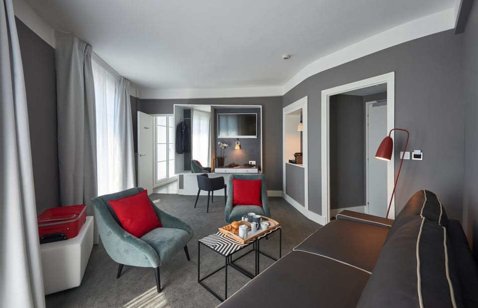 Hotel Mercure Brest Centre Les Voyageurs Hotel in Brest