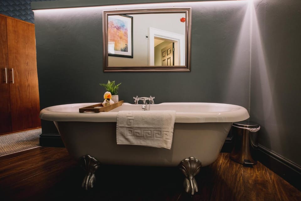 The Sun Hotel & Bar Inn in Lancaster