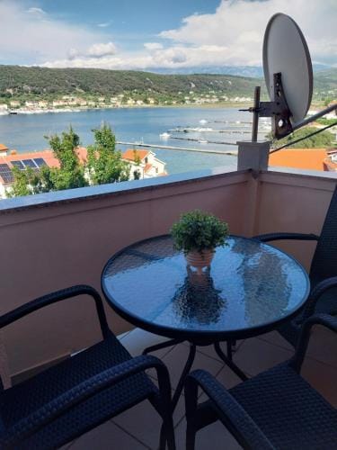 Ljubica Apartments and Rooms Hotel in Supetarska Draga