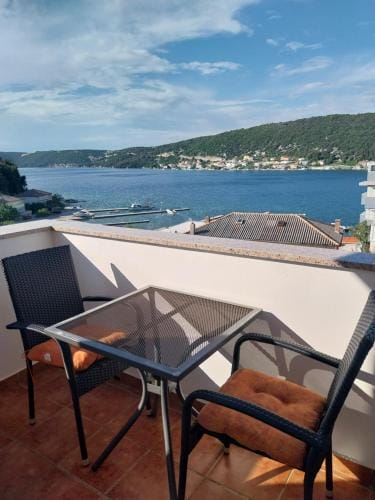 Ljubica Apartments and Rooms Hotel in Supetarska Draga