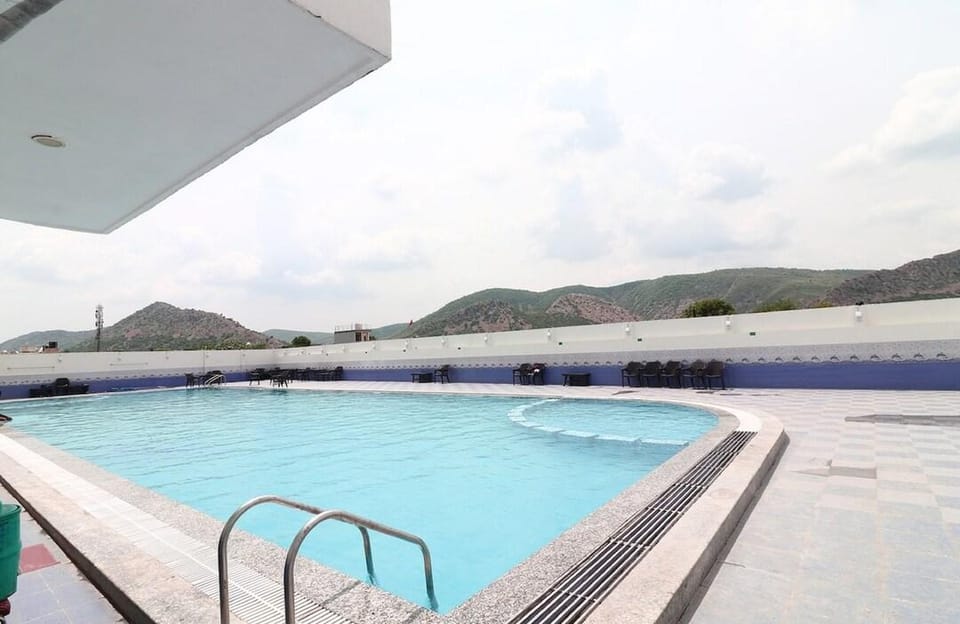Hotel Sunrise Resort Resort in Rajasthan