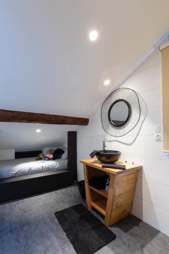 L'Enclos de Ribains Hotel in Auvergne-Rhône-Alpes