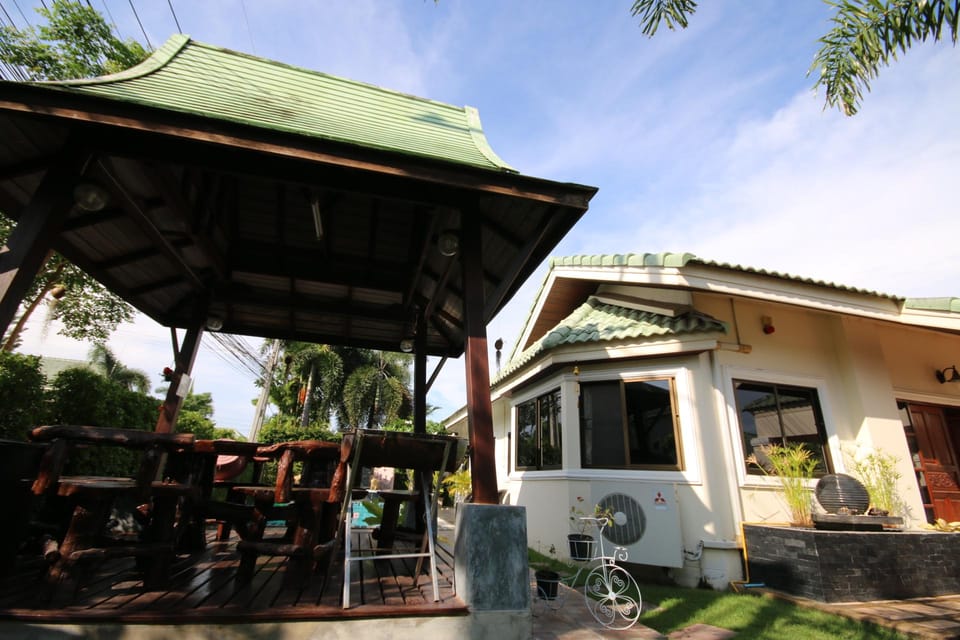 Smoking area