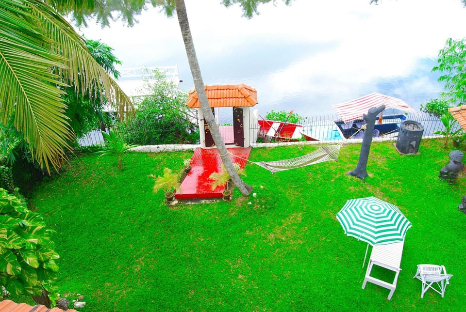 Wintergreen Waterfront Resort Resort in Kochi