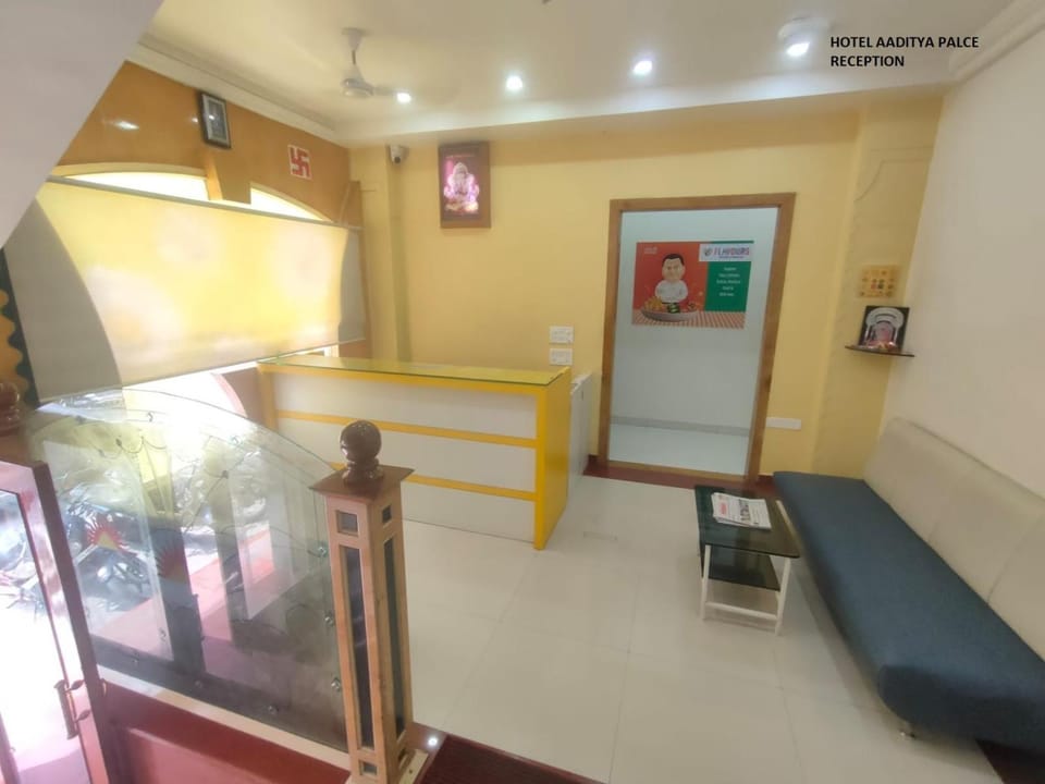 hotel Aaditya Palace Hotel in Maharashtra