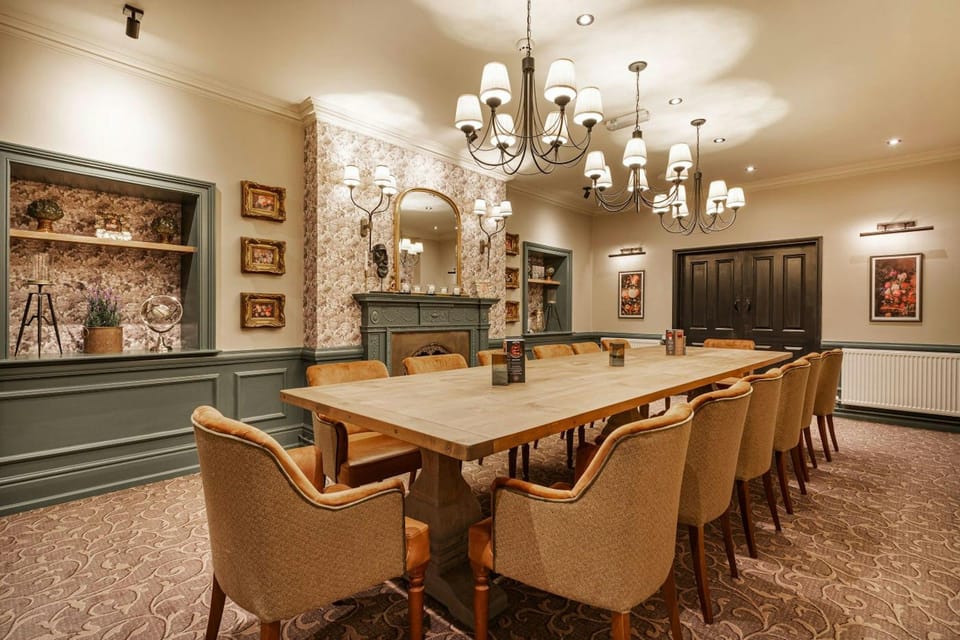 The Wynnstay Hotel, Oswestry Hotel in Oswestry