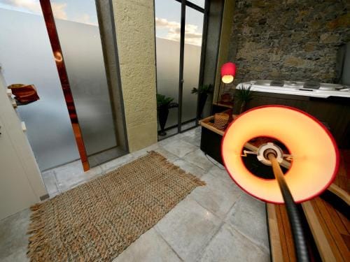 Appartement spa privatif Grenoble At Home Spa Hotel in Grenoble