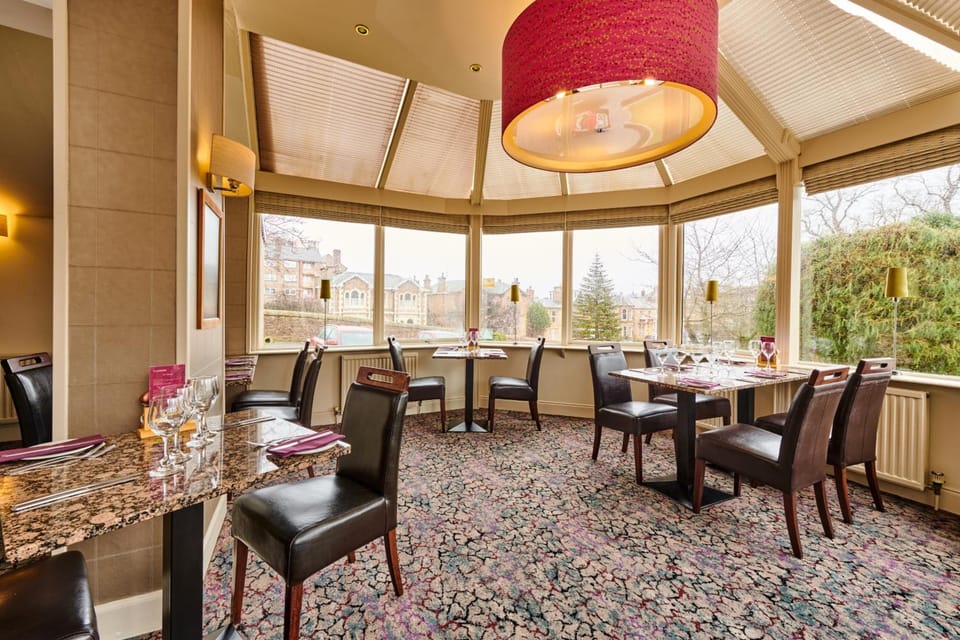 The Parklands Hotel Hotel in Perth