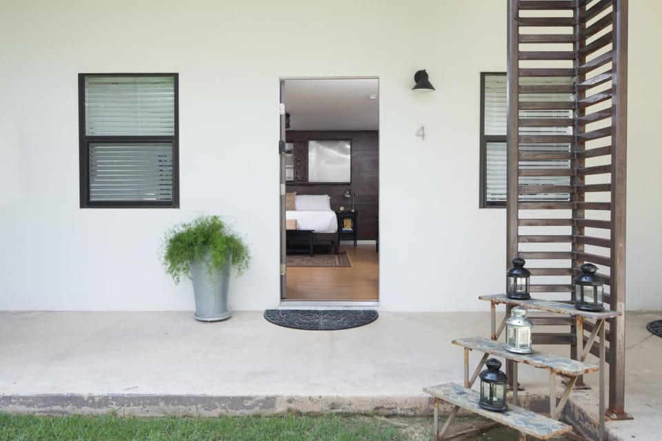 Hotel Flora and Fauna Hotel in Wimberley