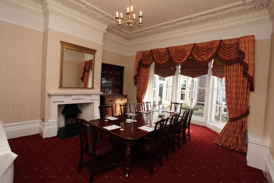 Farington Lodge Hotel Hotel in England