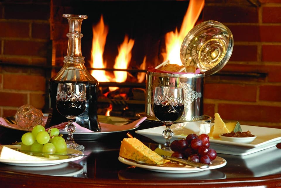 Albright Hussey Manor Hotel in Wales