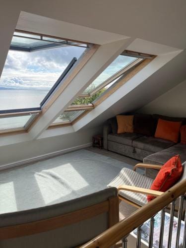 Tides Reach Guest House Hotel in The Mumbles