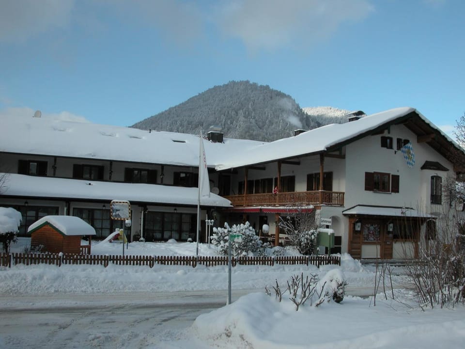 Hotel-Restaurant Zum Hirschhaus Inklusiv Chiemgaukarte Hotel in Ruhpolding