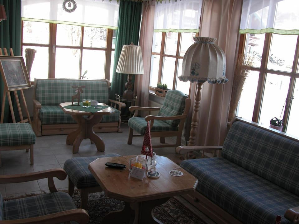 Hotel-Restaurant Zum Hirschhaus Inklusiv Chiemgaukarte Hotel in Ruhpolding