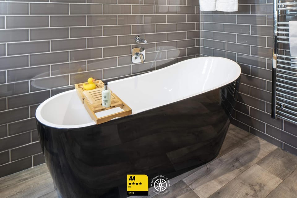 The Tudor House Hotel, Tewkesbury, Gloucestershire - The Coaching Inn Group Hotel in Tewkesbury