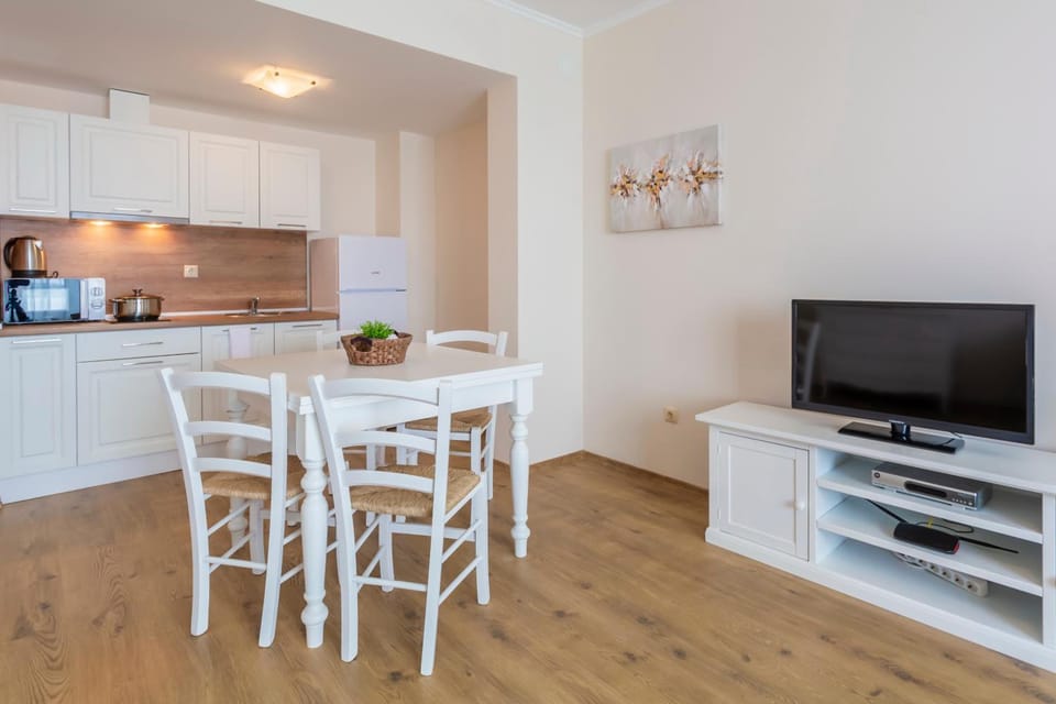 Gardenia Beach Palace Aparthotel Apartment hotel in Pomorie