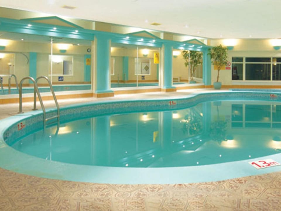 Riviera Hotel Hotel in Torquay