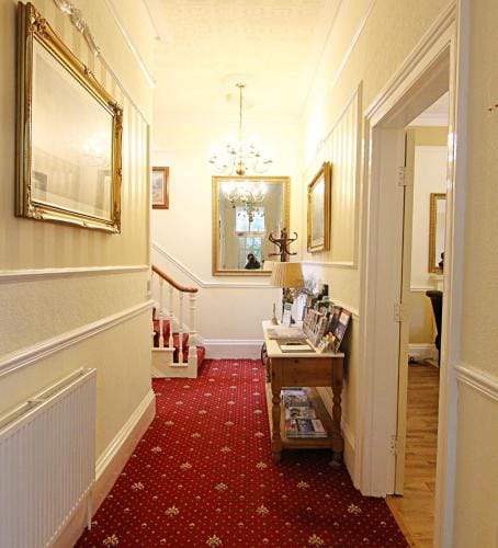 The Daylesford Guest House Hotel in Torquay