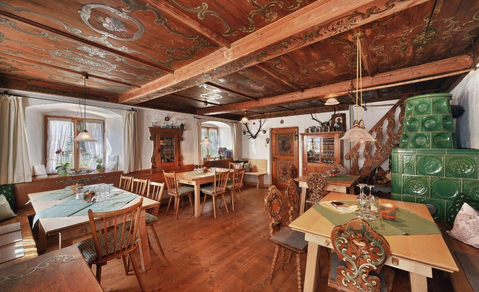 Zum Kirchenbauer Hotel in Tyrol