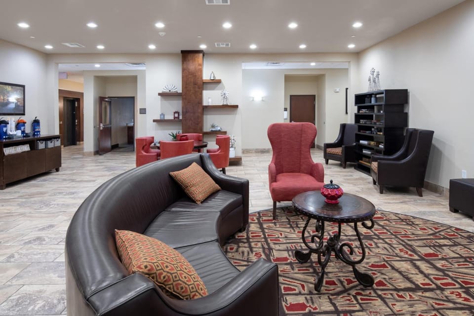 Home Away Kitchen Suites Enid Hotel in Enid