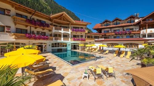 Hotel Edenlehen Hotel in Mayrhofen
