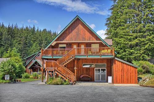 Wild Coast Wilderness Resort Resort in Cowichan Valley