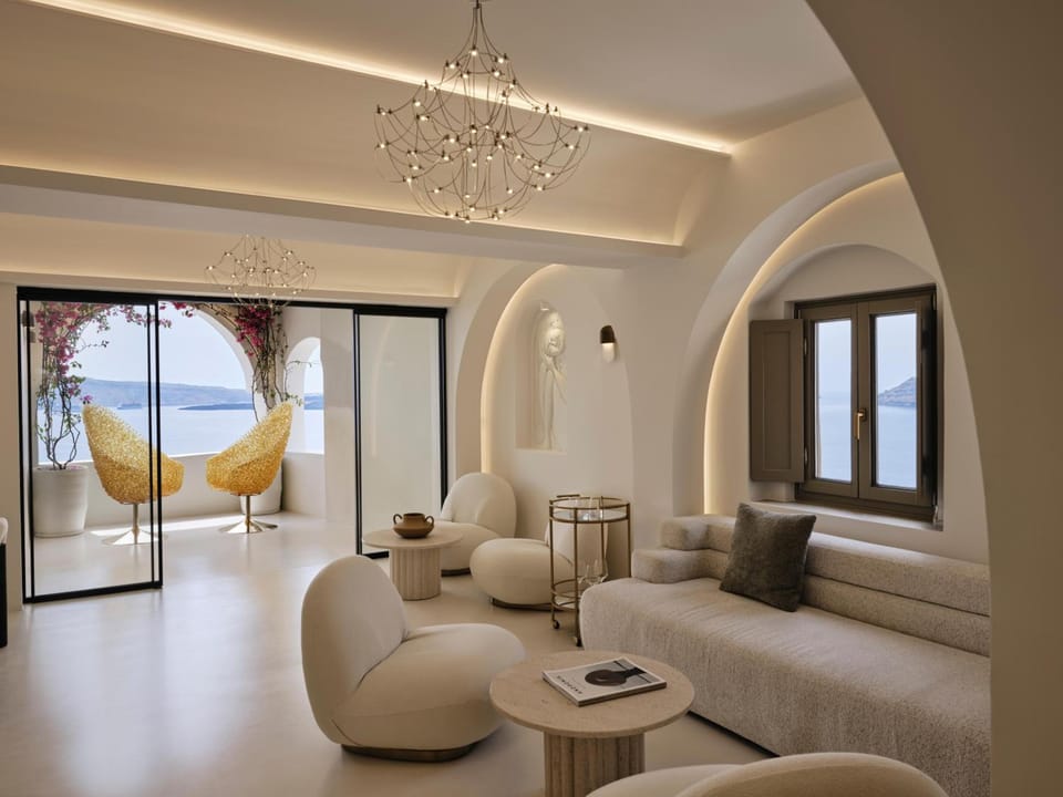 Andronis Luxury Suites Hotel in Oia