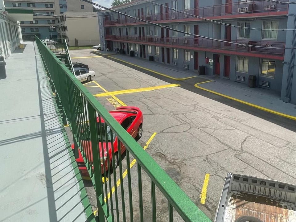 Budgetel Inn and Suites - Louisville Motel in Louisville