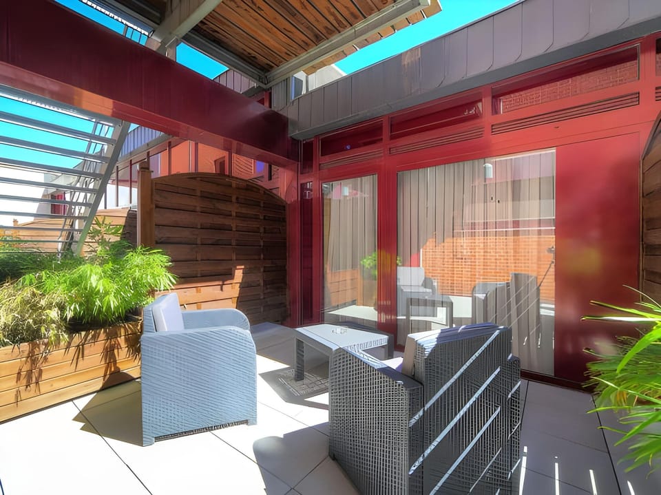B&B HOTEL Mons Centre Hotel in Hauts-de-France