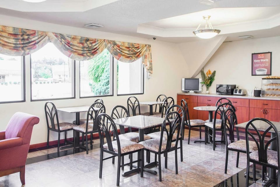MHO Hotel Bordentown Hotel in Hamilton Township